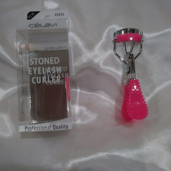 CELAVI Other - CELAVI STONED EYELASH CURLER- PINK